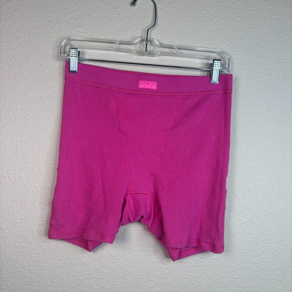 Skims Soft Lounge Boxer Shorts – Hot Pink, Size Medium - Picture 1 of 5